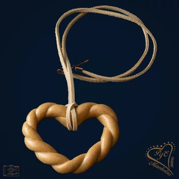 Mézeskalács sodrott szív nyaklánc