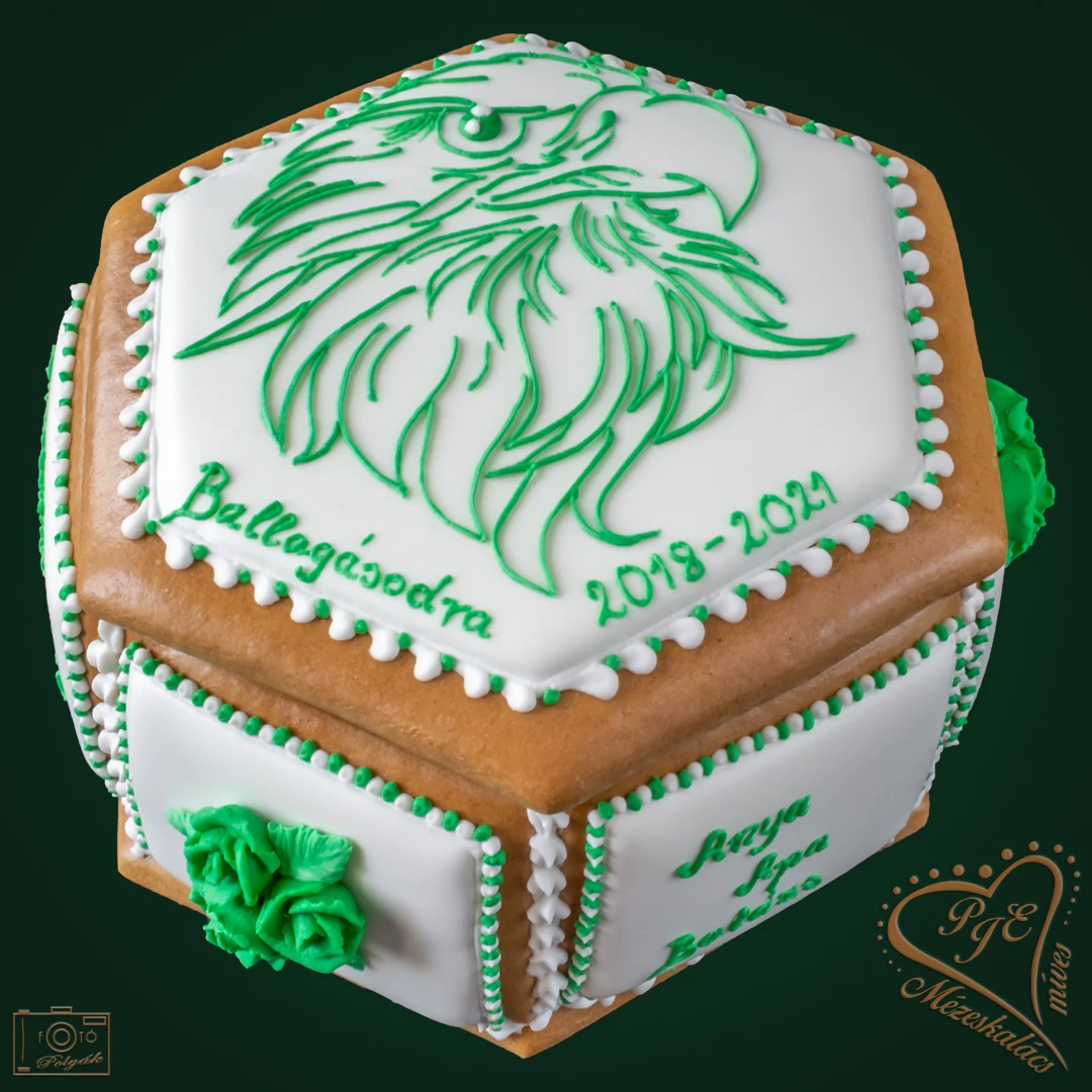 Mézeskalács sas fejes doboz ballagásra